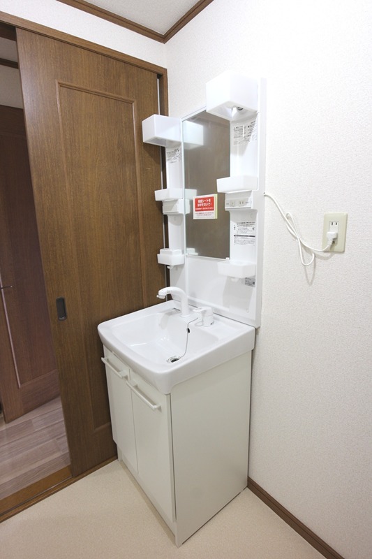 フレグランスデミツ 洗面所