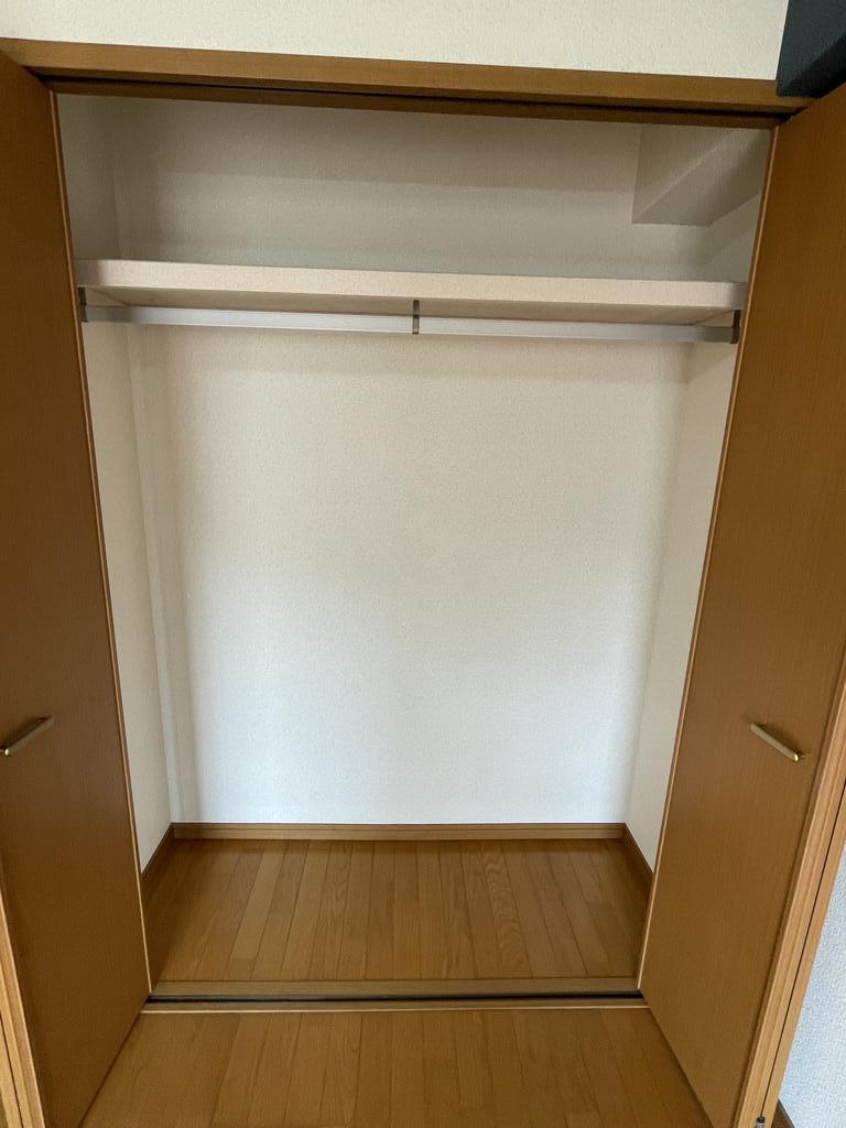 Brio　Teracce南仙台Ⅱ ロングコートも掛けられます！