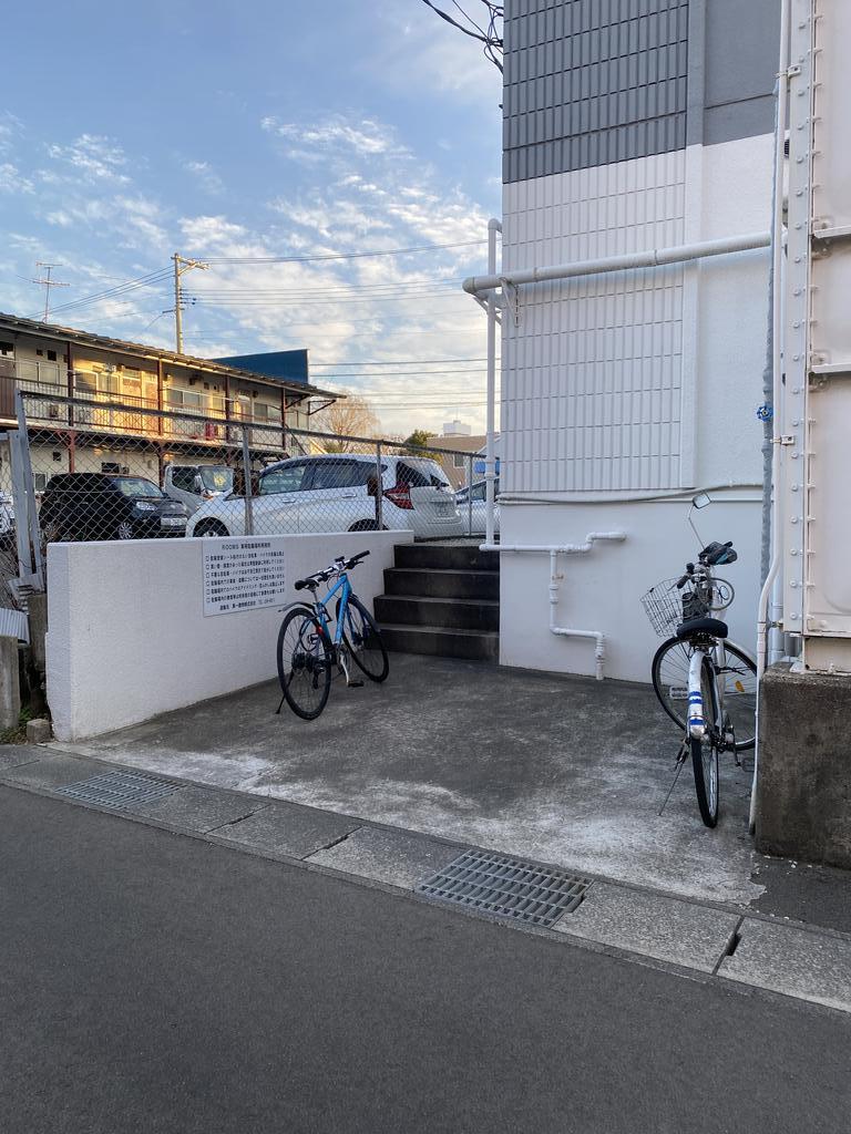 ROOMS（防音ルーム） 駐輪場（自転車）