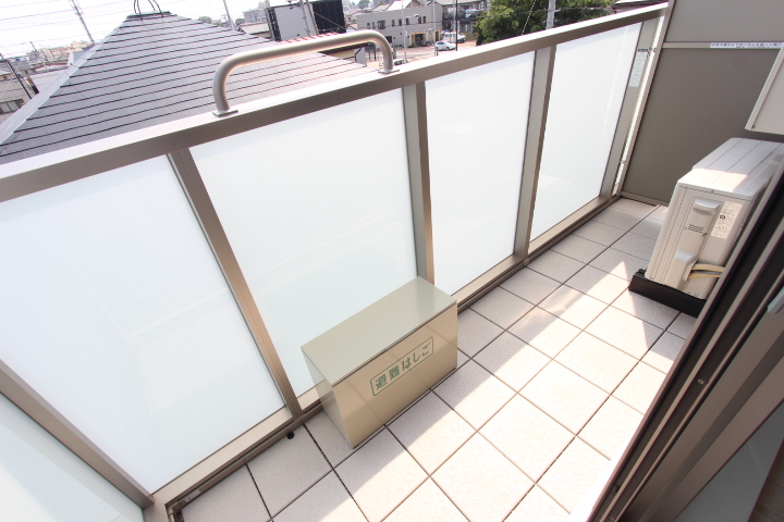 エクセレント・スクエアⅡ ３号室のみ南と北の２カ所にバルコニー