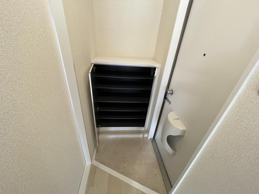 サニーハイツ泉 玄関