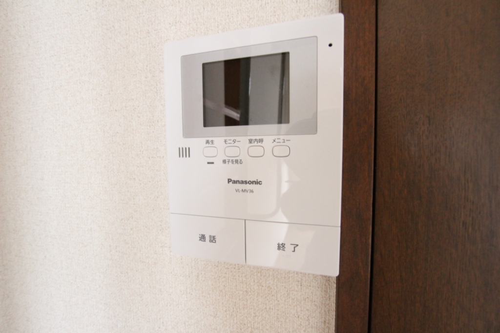 サンプラザファムリⅡ TVモニターホン。録画機能付き不在時でも訪問者確認