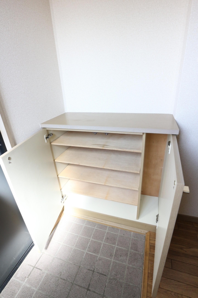 ハイツ白萩 シューズBOX