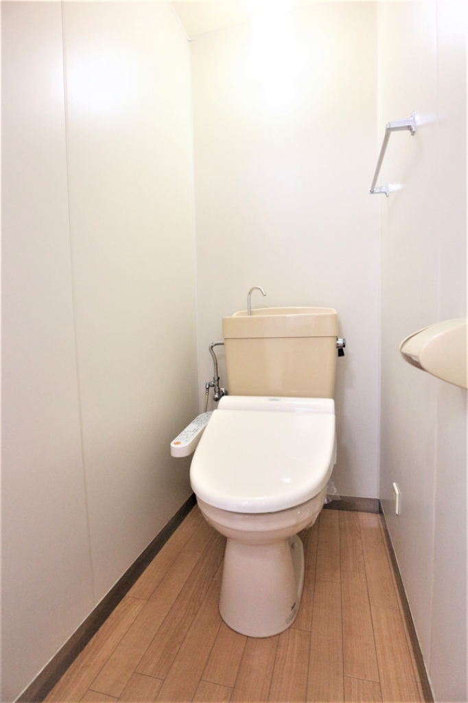 パインクレスト 温水洗浄便座