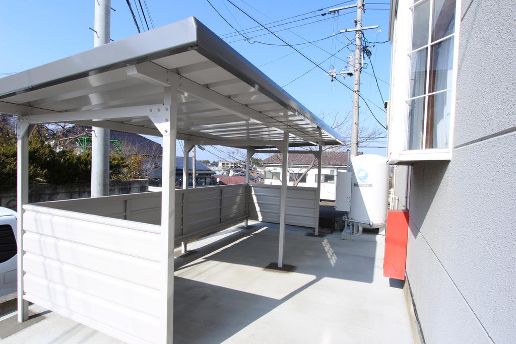 パインクレスト 駐輪場
