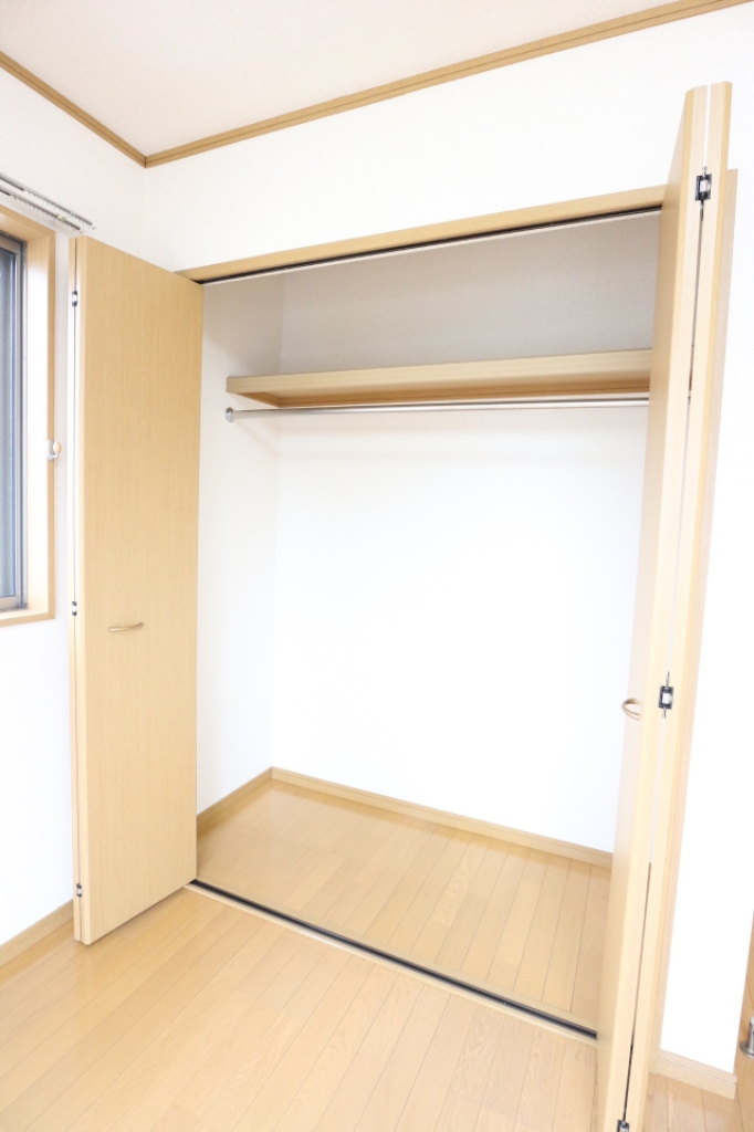 サンプラザ南中山 収納