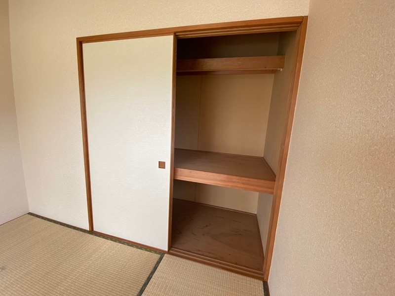エクセルハイツ 収納