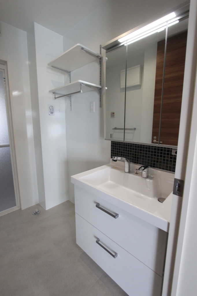 Via Sole長町南 シャワー付き洗面化粧台