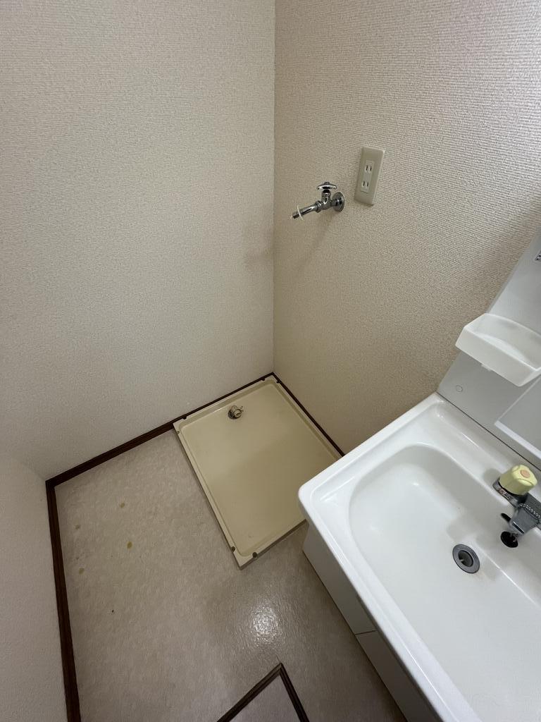 プランドール名取Ａ 室内洗濯機置き場