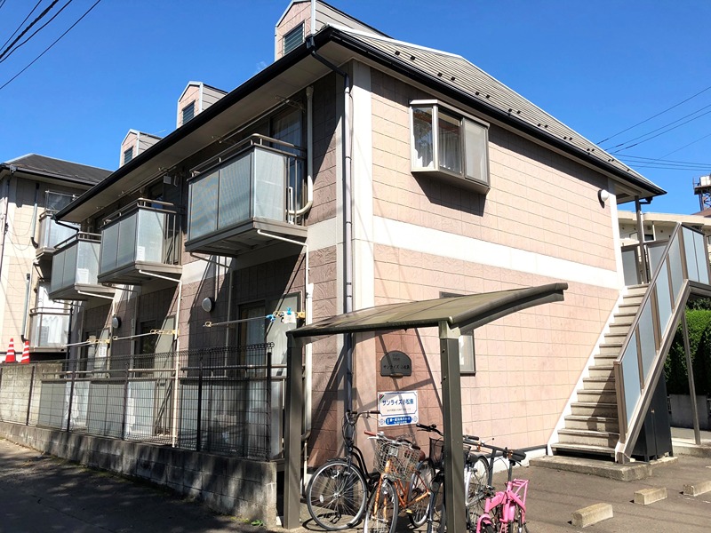 サンライズ小松島 敷地内駐輪場もあり