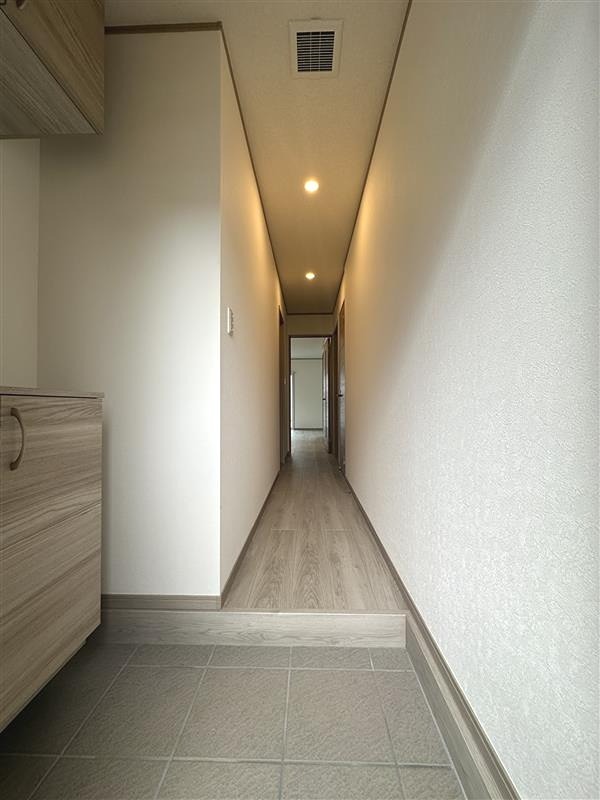Vessell堤町（防音室） 玄関